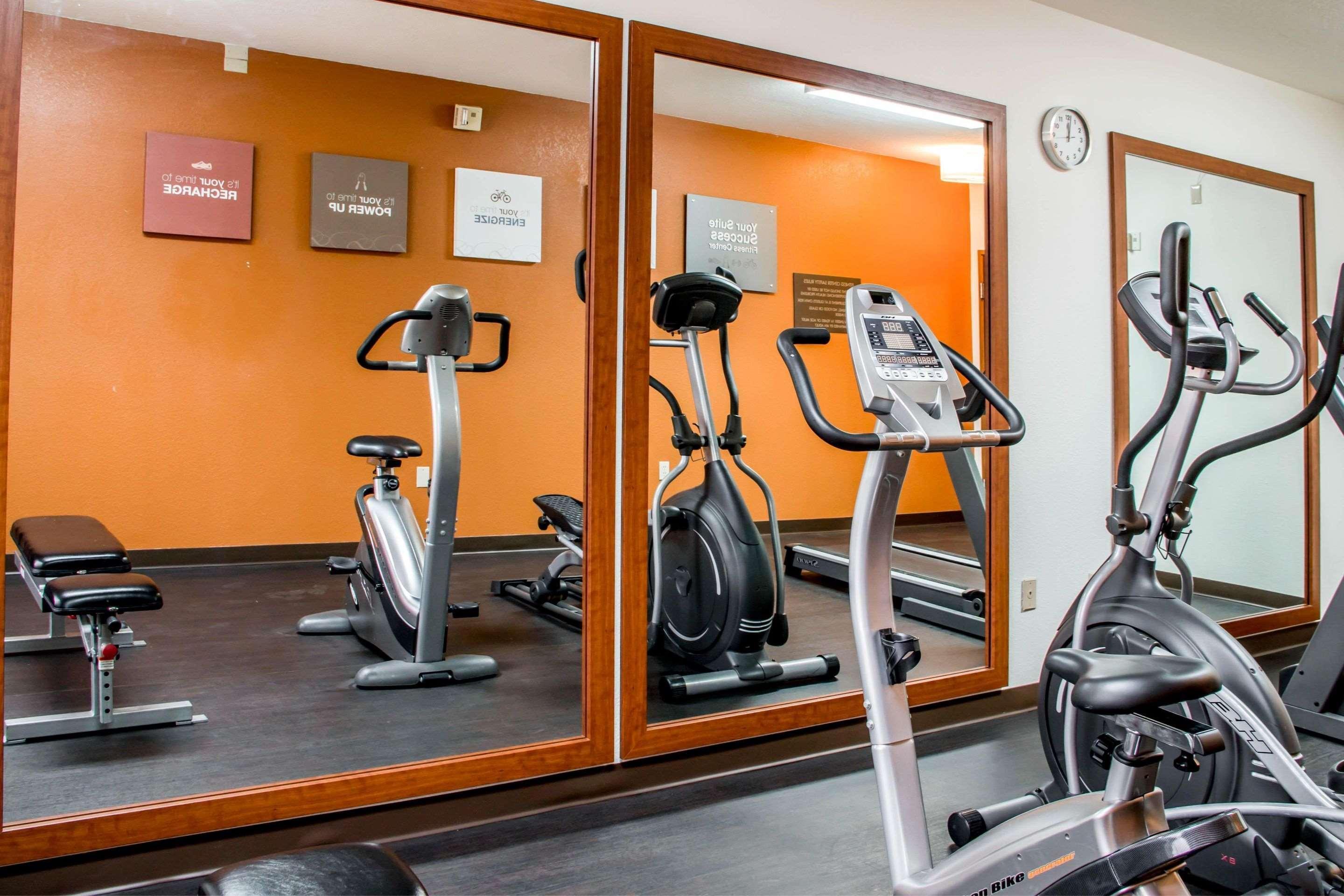 ניו בראונפלס Comfort Suites מראה חיצוני תמונה