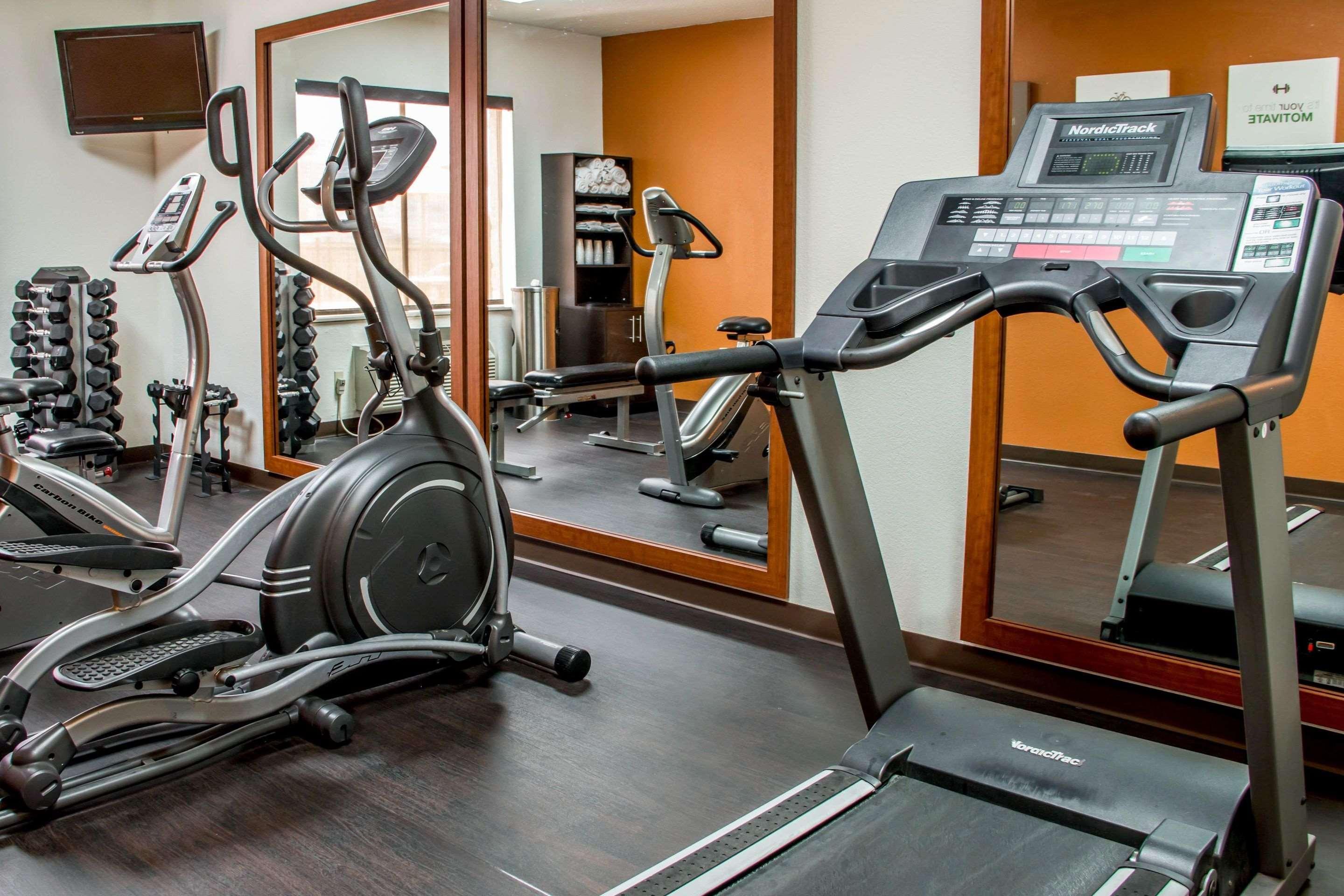 ניו בראונפלס Comfort Suites מראה חיצוני תמונה